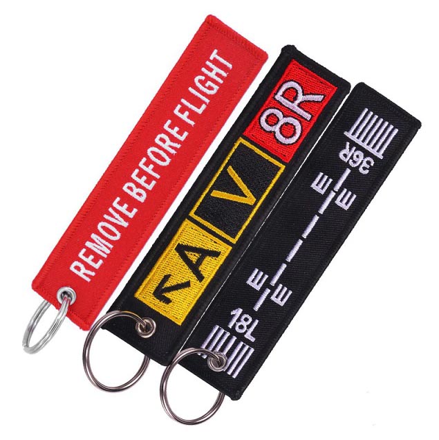 Pack aviation keychains